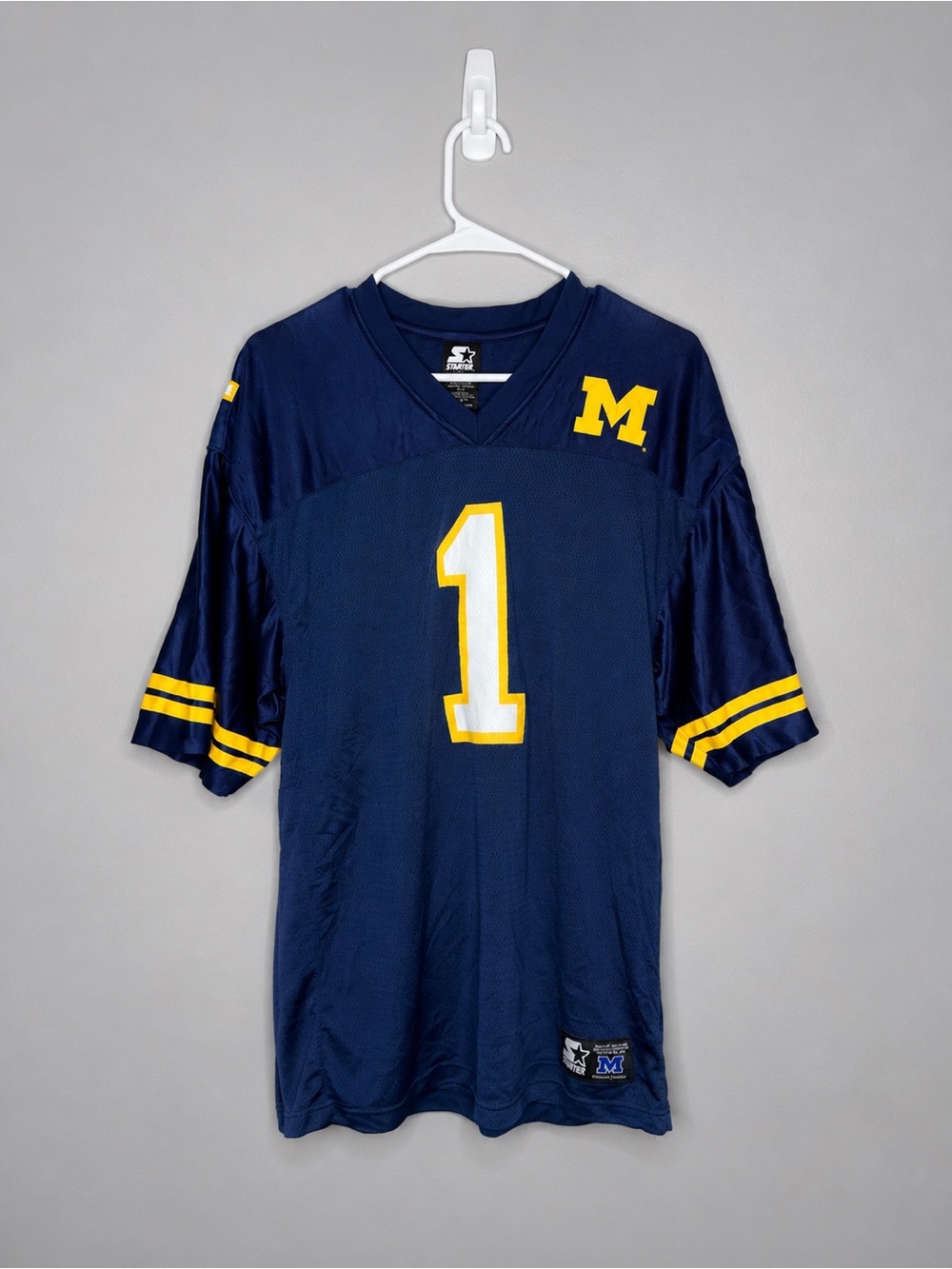 Starter University of Michigan Wolverines #1 Football Jersey Men’s Medium Blue